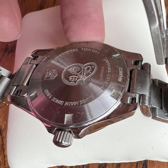 ⭐️HOST PICK ⭐️ Tag Heuer Ladies 32mm Aquaracer with Pearl Face & Diamonds - Picture 2 of 9